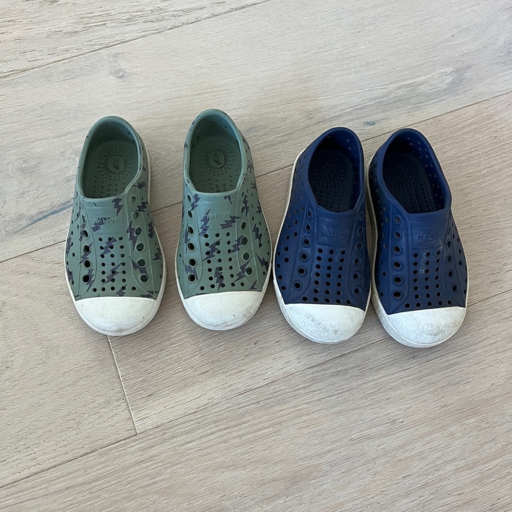 🍀2/$10 Native Jeffersons Toddler shoe bundle size 7